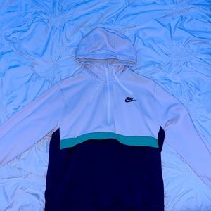 Nike hoodie men’s size medium